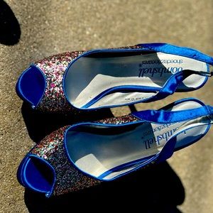 Royal blue and multicolored gem heals